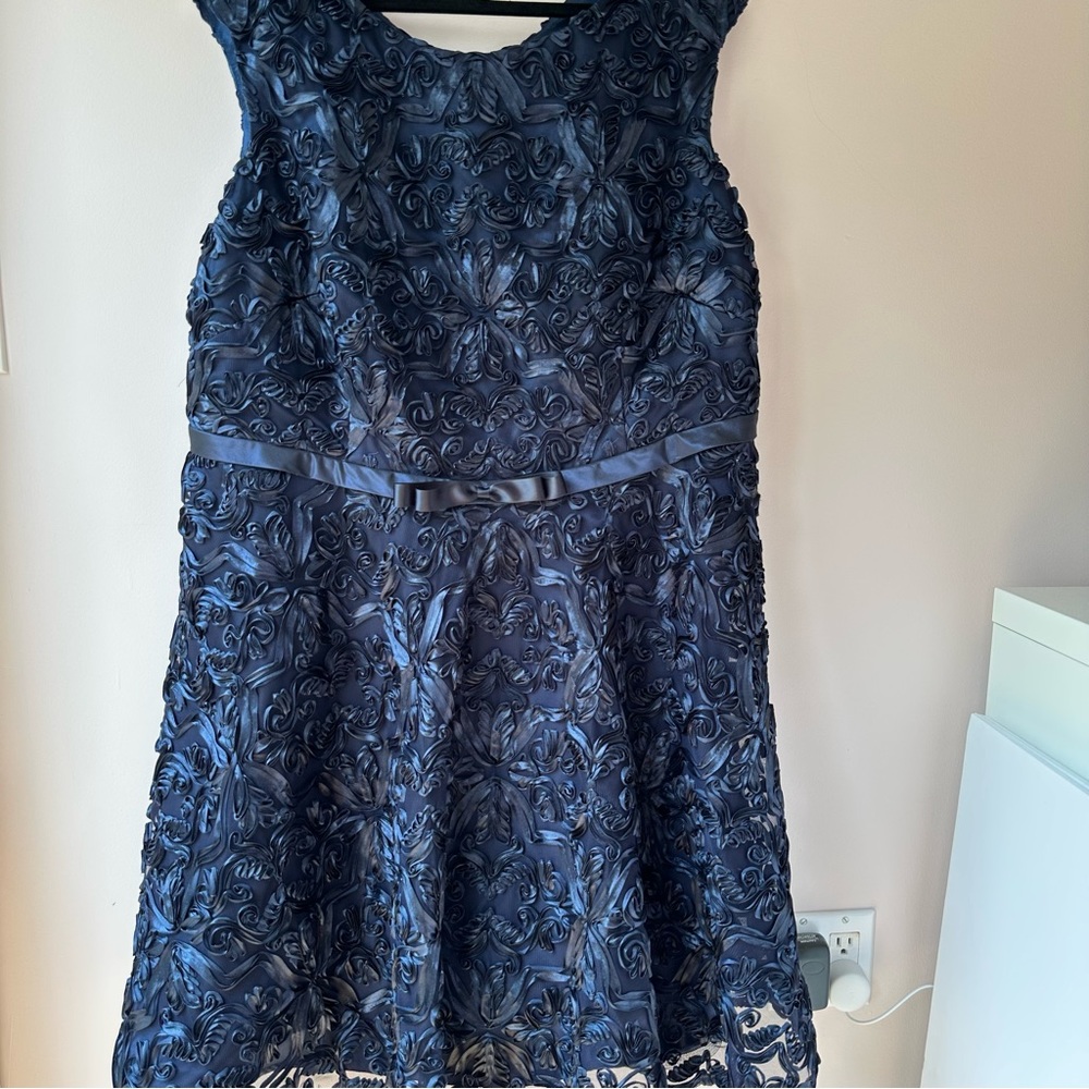 Cocktail short dress. Plus size 1950’s vintage look, 3D Lace a stunning piece